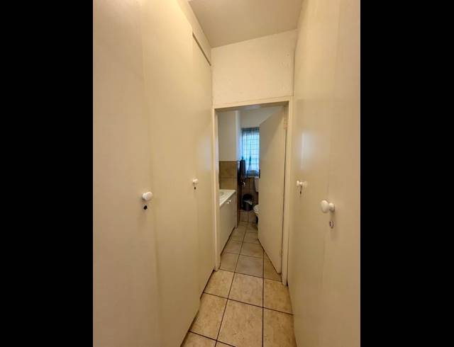 1 BEDROOM APARTMENT FOR SALE IN GLENHAZEL